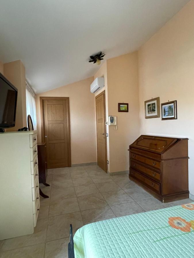 La Casa Di Flora Aeroporto Di Fiumicino Villa Exteriör bild
